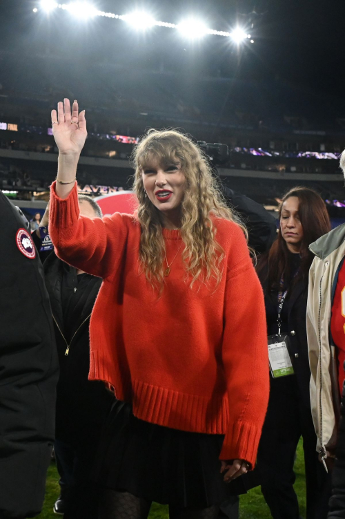 Taylor Swift and Travis Kelce at Kansas City Chiefs Game in Baltimore, January 2024 2