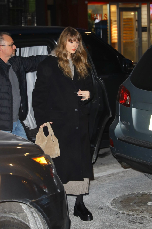 Taylor Swift Arrives at Electric Lady Studio, January 2024 1