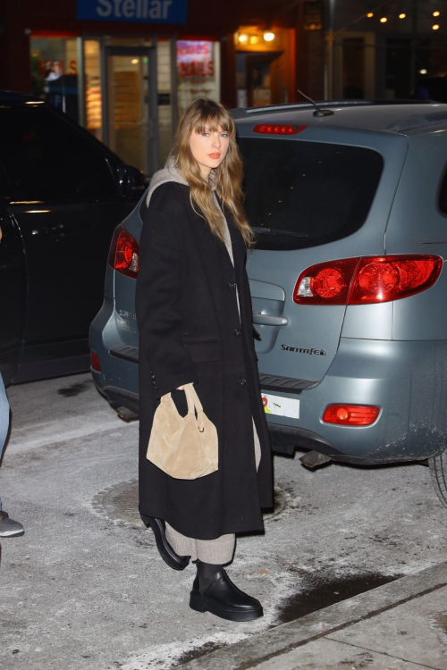 Taylor Swift Arrives at Electric Lady Studio, January 2024 4