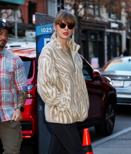 Taylor Swift Arrives at Electric Lady Studios in New York, January 2024 4