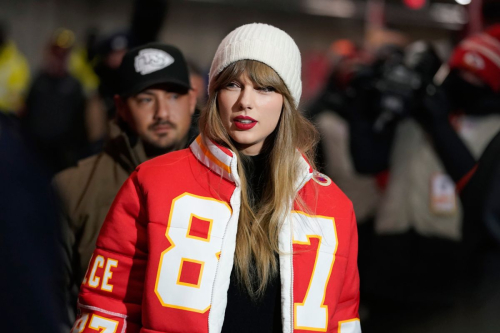 Taylor Swift at Miami Dolphins vs Kansas City Chiefs Playoff Game, January 2024 4