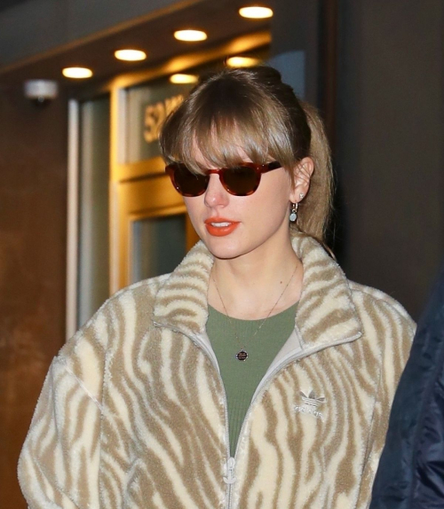 Taylor Swift Leaves Electric Lady Studios in New York, January 2024 1