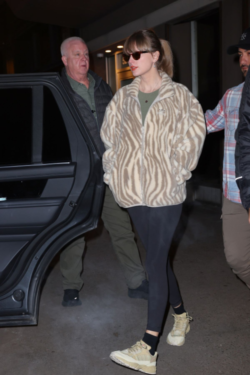 Taylor Swift Leaves Electric Lady Studios in New York, January 2024 6