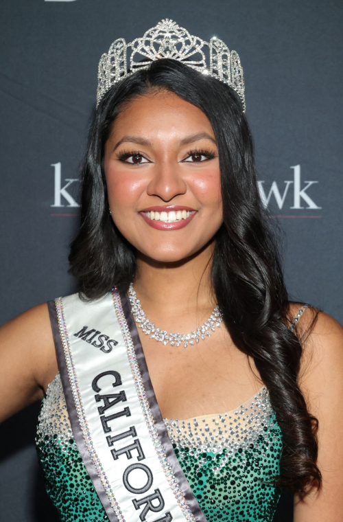 Tianna Clark and Taliya Peiris at 21st Annual Living Legends of Aviation Awards, January 2024 6