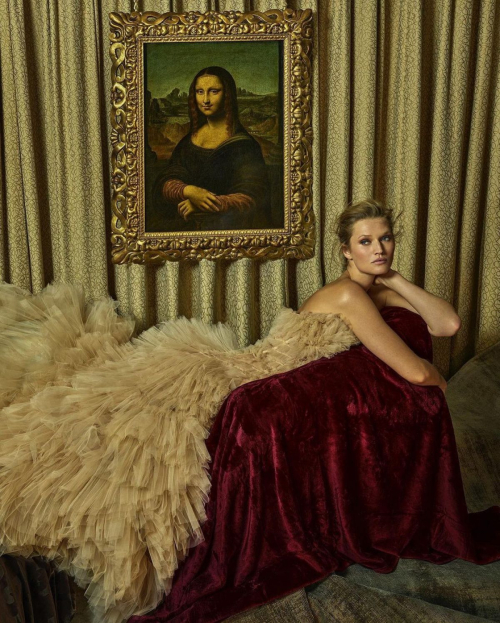 Toni Garrn at The Neumark Mona Lisa, January 2024 1