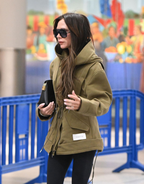 Victoria Beckham Arrives at JFK Airport in New York, January 2024 5