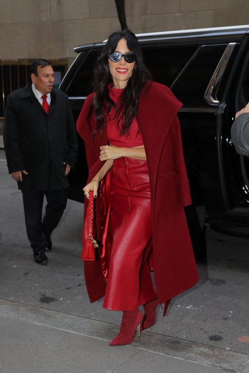 Abigail Spencer Arrives at Kelly Clarkson Show in New York, February 2024 6