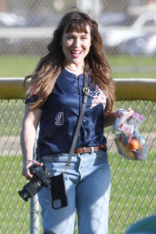 Alyssa Milano at Son's Baseball Game in Thousand Oaks, February 2024