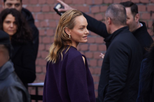 Amber Valletta Arrives at Fendi Fashion Show in Milan, February 2024 1