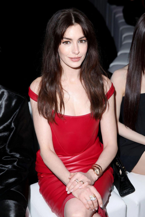 Anne Hathaway at Versace Fashion Show, Milan Fashion Week, February 2024 6