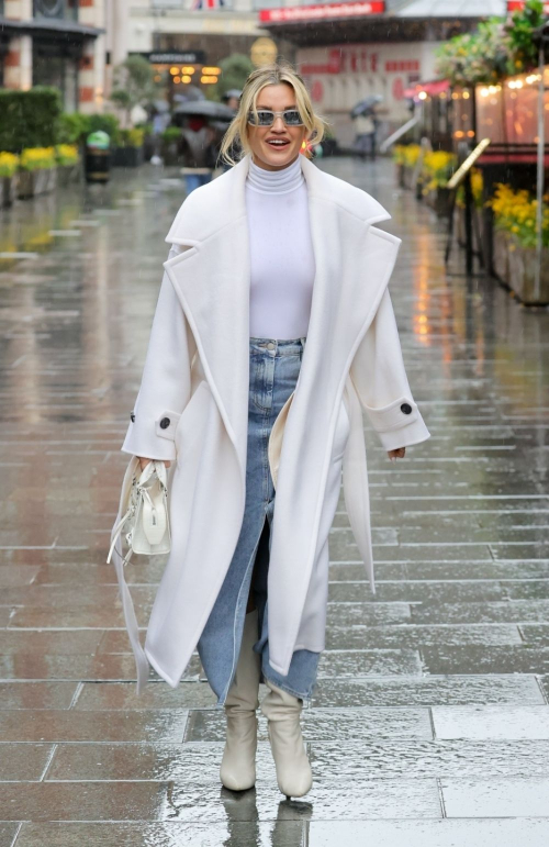 Ashley Roberts Arrives at Heart Breakfast Show in London, February 2024