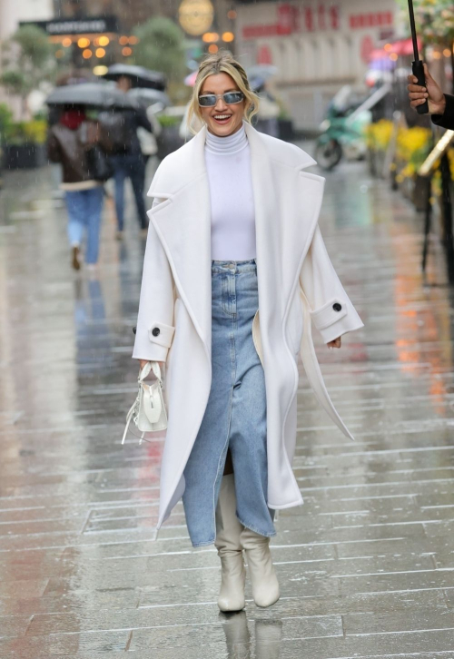 Ashley Roberts Arrives at Heart Breakfast Show in London, February 2024 3