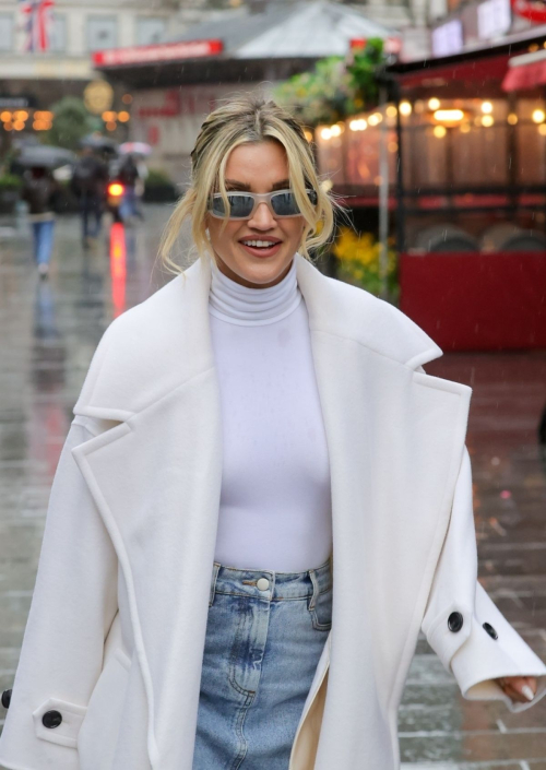 Ashley Roberts Arrives at Heart Breakfast Show in London, February 2024 5