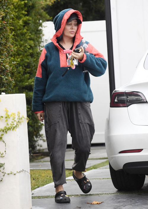 Billie Lee Waking Up at Tom Sandoval's Home in Los Angeles, February 2024