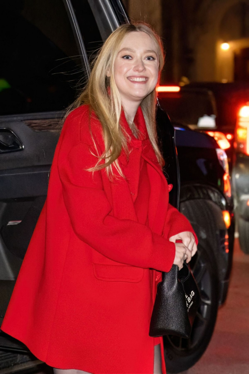 Dakota Fanning at Marc Jacobs Runway Show in New York, February 2024 4