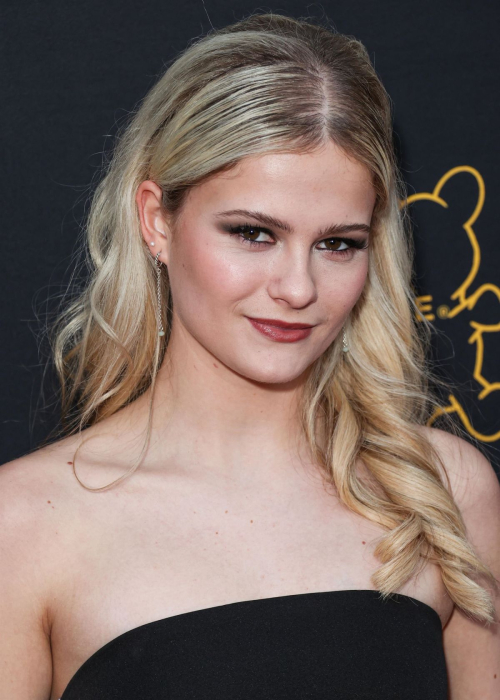 Darci Lynne Farmer at 31st Movieguide Awards Gala in Los Angeles, February 2024 3