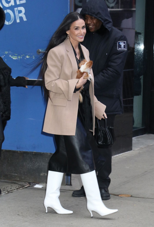 Demi Moore Arriving at Good Morning America in New York, January 2024 1