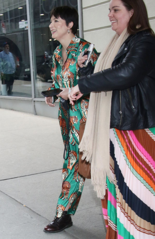 Diablo Cody Leaves Drew Barrymore Show in New York, February 2024 2