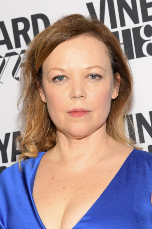 Emily Bergl at Vineyard Theatre Annual Gala in New York, February 2024 4