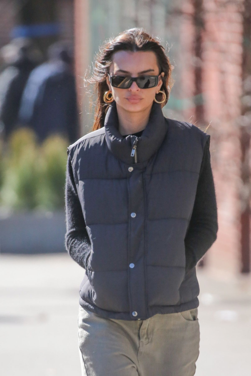 Emily Ratajkowski Out and About in New York, February 2024 5