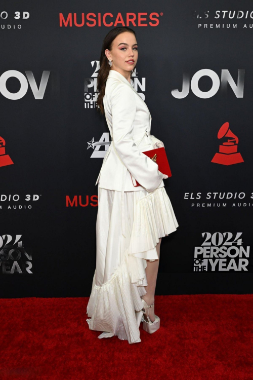 Emma Brooks at MusiCares Person of the Year in Los Angeles, February 2024 1