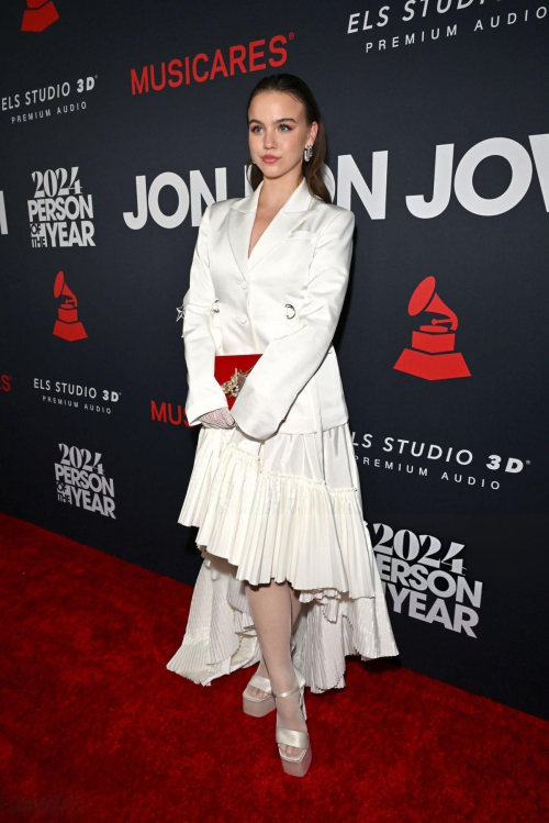 Emma Brooks at MusiCares Person of the Year in Los Angeles, February 2024 5