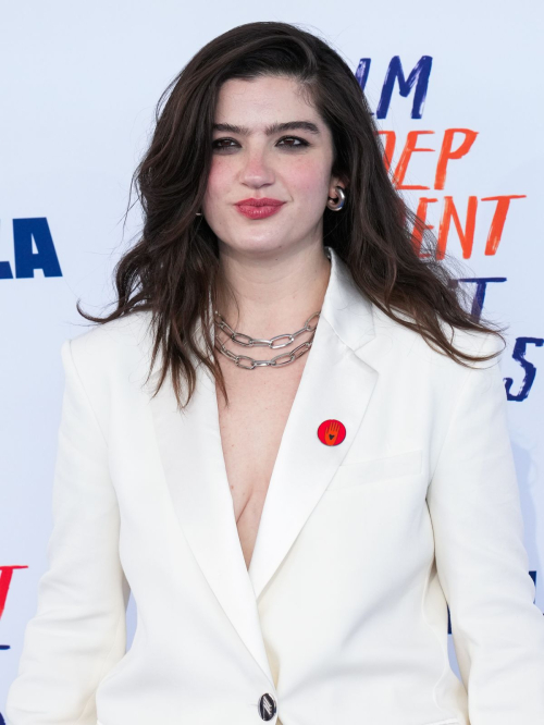 Emma Seligman at Film Independent Spirit Awards in Santa Monica, February 2024 1