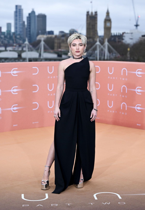 Florence Pugh at Dune: Part Two Photocall, February 2024 7