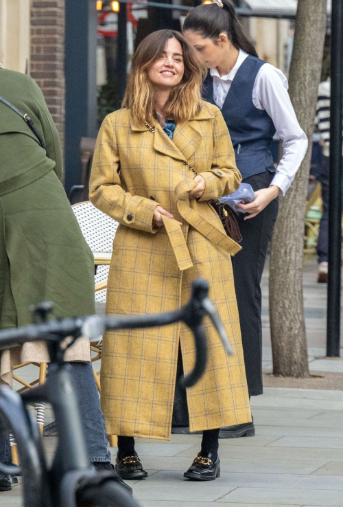 Jenna Coleman and Antonia Desplat Lunch in London, February 2024 4