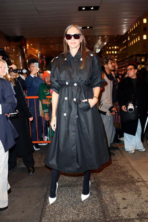 Jenna Lyons Arrives at Tommy Hilfiger Show at NYFW, February 2024 1