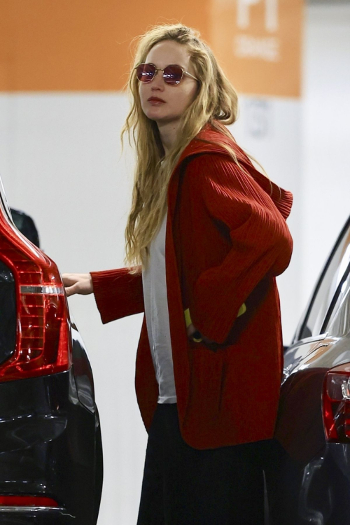 Jennifer Lawrence Out and About in Los Angeles, February 2024 5