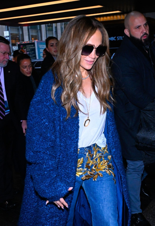 Jennifer Lopez Heading to NBC Studios in New York, February 2024 5