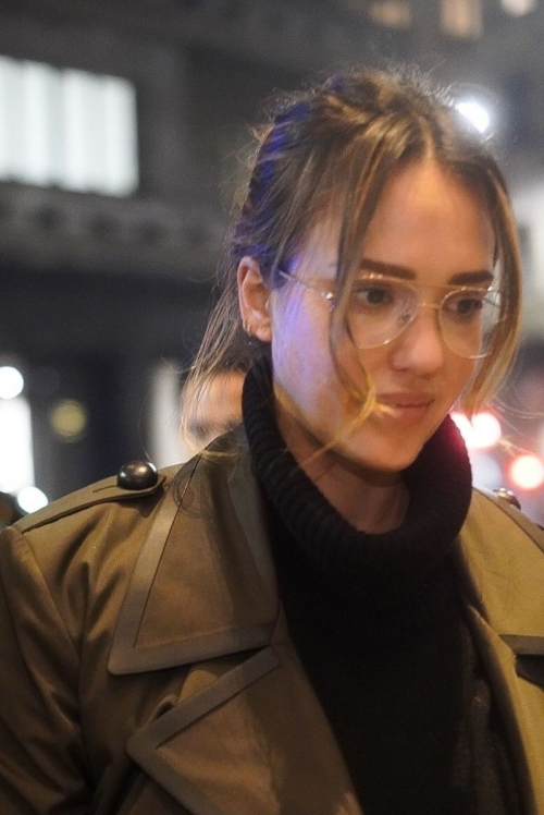 Jessica Alba Arrives at Palazzo Parigi Hotel in Milan, February 2024 2