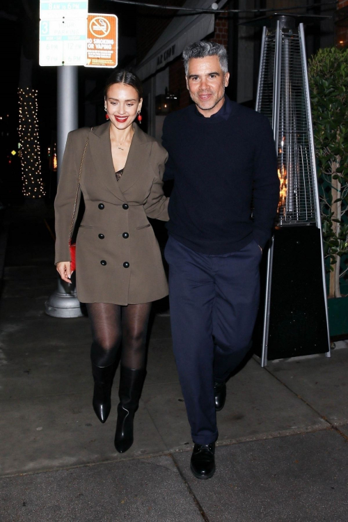 Jessica Alba on a Dinner Date at Mr Chow in Beverly Hills, February 2024 1