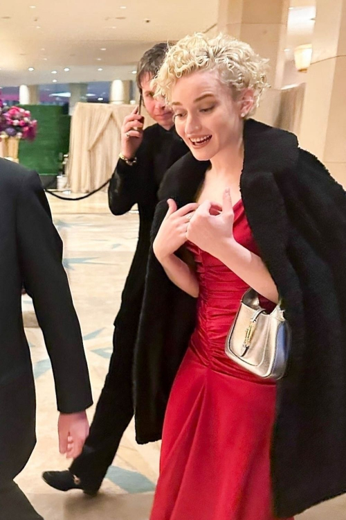 Julia Garner Arriving at Pre-GRAMMY Gala in Beverly Hills, February 2024