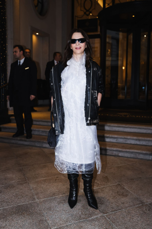 Juliette Binoche at Prada Fashion Show at Milan Fashion Week, February 2024 4