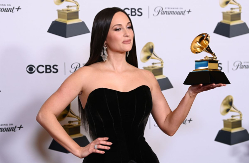 Kacey Musgraves at 66th Grammy Awards in Los Angeles, February 2024 2