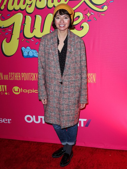 Kate Micucci at Drugstore June Premiere in Los Angeles, February 2024 6