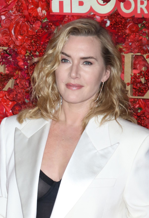 Kate Winslet at The Regime Premiere in New York, February 2024 4