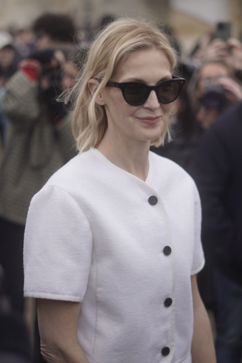 Kelly Rutherford Arrives at Dior Show at Paris Fashion Week, February 2024 5