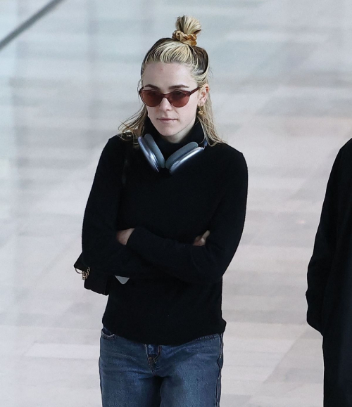 Kiernan Shipka at Charles de Gaulle Airport in Paris, February 2024 5