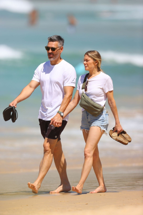 Leann Rimes and Eddie Cibrian at Bondi Beach, February 2024 9