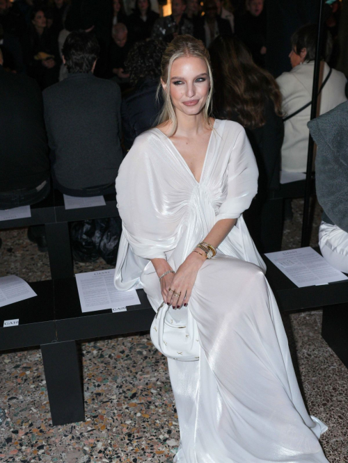 Leonie Hanne at Max Mara Fashion Show at Milan Fashion Week, February 2024 2