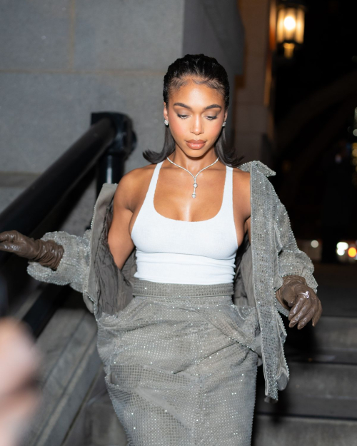 Lori Harvey at Marc Jacobs Fashion Show in New York, February 2024 5