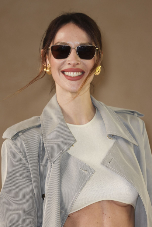 Ludovica Sauer at MFW Armani Photocall in Milan, February 2024 7