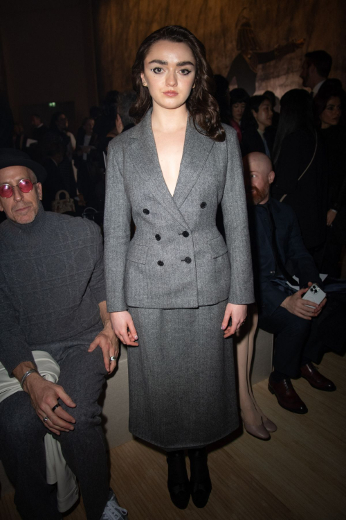 Maisie Williams at Christian Dior Show Paris Fashion Week, February 2024 4