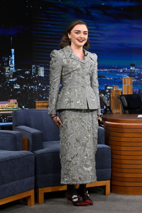 Maisie Williams at Tonight Show Starring Jimmy Fallon, February 2024 7