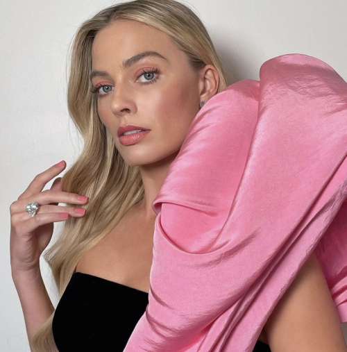 Margot Robbie SAG Awards Photoshoots, February 2024 1