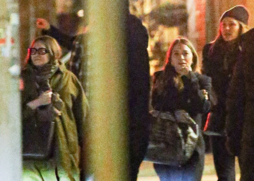 Mary Kate Ashley and Elizabeth Olsen Night Out in New York, February 2024 3