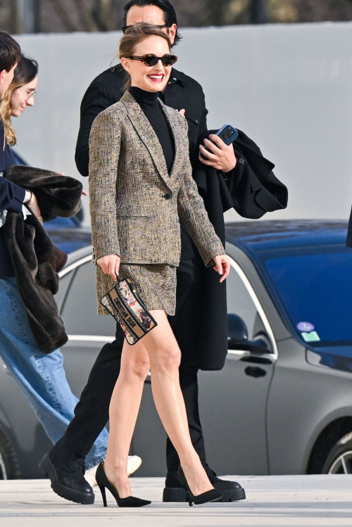 Natalie Portman Arrives at Christian Dior Fashion Show at Paris Fashion Week, February 2024 4